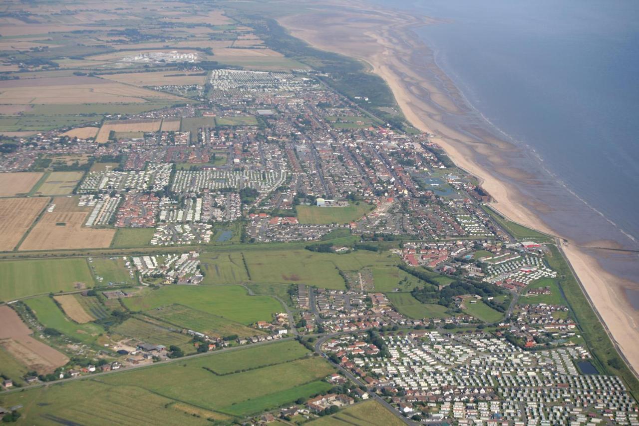 8 Berth Caravan With Free Wifi At Heacham Holiday Park In Norfolk Ref 21008E Екстериор снимка